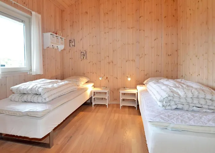 Huno - 400m From The Sea By Interhome Nyaraló *